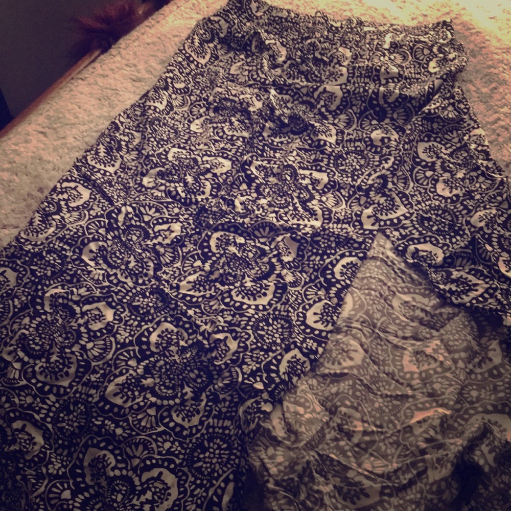 Patterned skirt